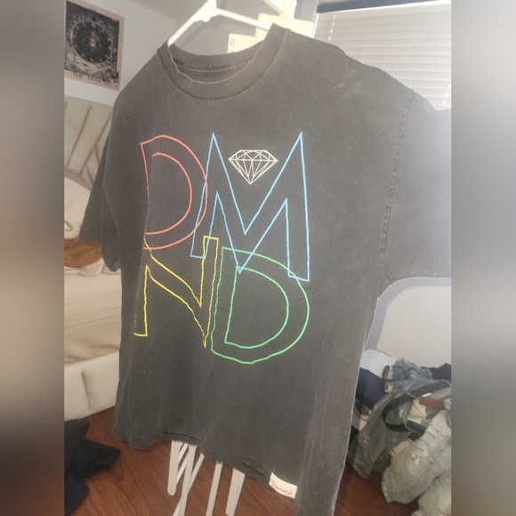 Vintage Diamond Supply Co. Graphic Tee - Black with Multicolor Design - Picture 2 of 3